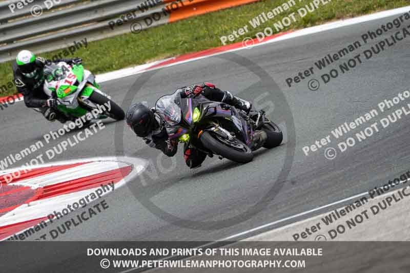 cadwell no limits trackday;cadwell park;cadwell park photographs;cadwell trackday photographs;enduro digital images;event digital images;eventdigitalimages;navarra;no limits trackdays;peter wileman photography;racing digital images;trackday digital images;trackday photos
